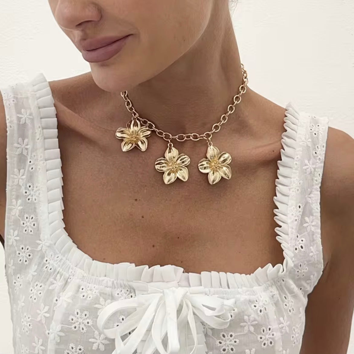Lucia Starfish Pearl Pendant Necklace Baroque Pearls & Seashell Charm Oceanic Elegance Y2K Necklace Jewellery Jewelry Gift for Women