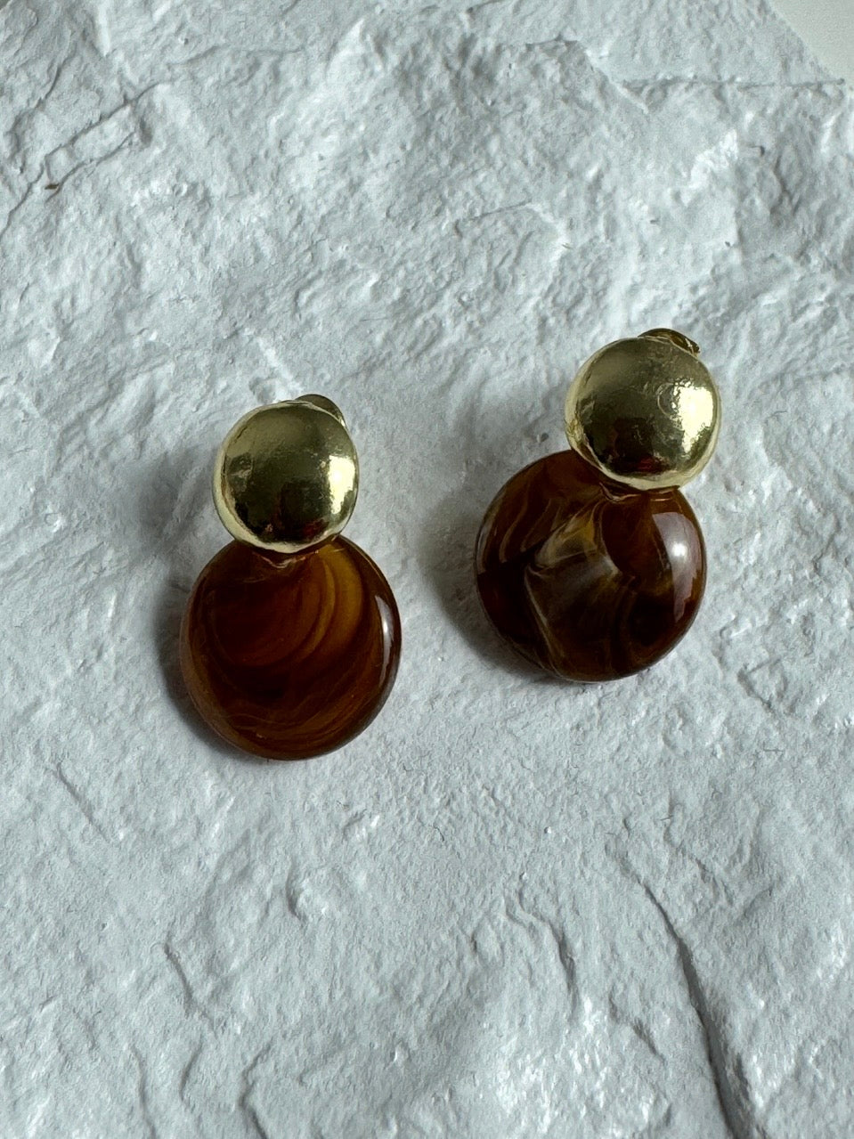 Sofia Luxury Round Stud Earrings for Women Must-Have Maillard Gradient Studs for Summer Brown Gold Colour